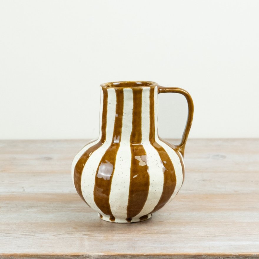 The Betty Jug, 18.5cm