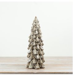 Beautiful multi-layered glazed tree with elegant design.