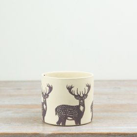 Add timeless country style to your range with this stag print terracotta plant pot.