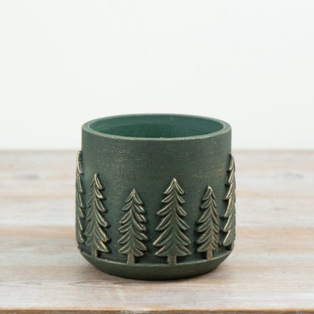 Add instant woodland appeal to your range with this forest green cement planter.