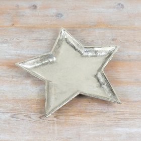 Enhance your dining with this stylish and refined sleek plate.