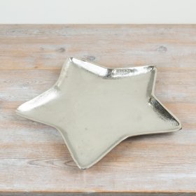Eye-catching star-shaped plate made of sleek aluminium.