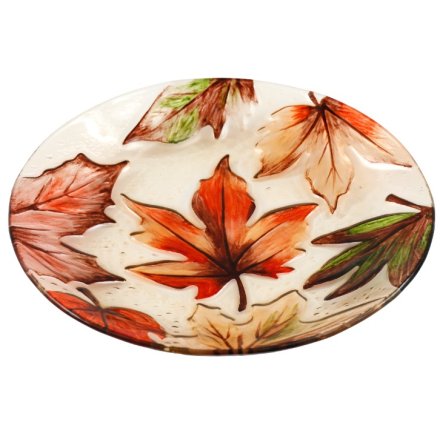 Maple Leaf Plate, 23cm