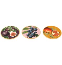 Add colour to the home with this mix of 3 photographic glass coasters featuring rich fruits. 