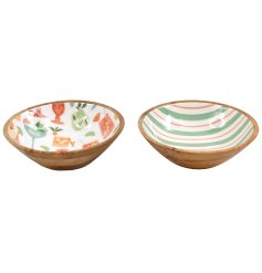 Durable 25cm Cocktail Enamel Bowl, ideal for mixing, serving, or chilling drinks with style and ease.