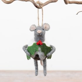 Bring holiday cheer with this charming Christmas Pudding Mouse ornament!