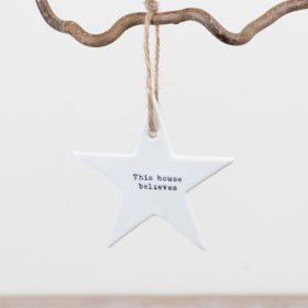 Bring elegance to your space with this exquisite porcelain star decoration.
