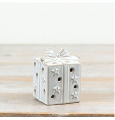  a charming  light up present box decoration 