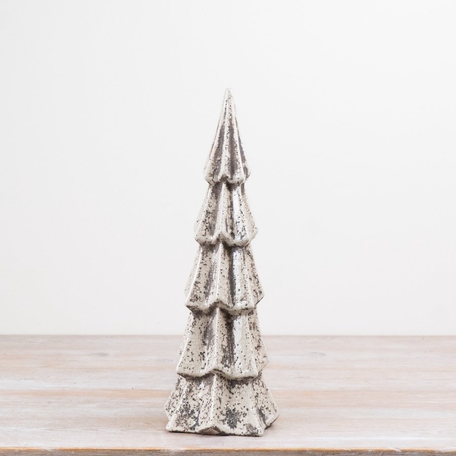 Rustic-style tree ornament with charming design for a cozy, natural holiday touch.