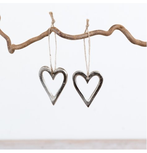 Delightful heart-shaped hanging decoration for a lovely touch.