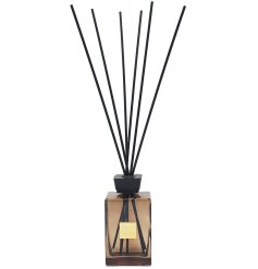 Indulge in elegance with our 500ml Oud Wood Diffuser.
