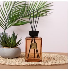 Enhance your room's ambiance with the 500ml Diffuser Ombre Nomad.