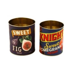 Store kitchen essentials fresh and tidy with this charming organizer.