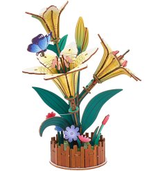 Woodcraft Lily: beautifully carved wooden figurine showcasing the graceful charm of a lily flower.