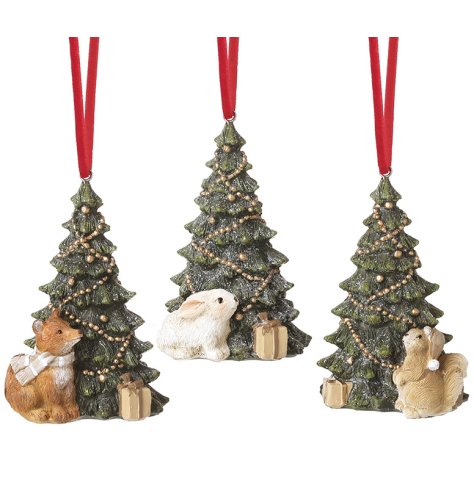 Add warm woodland charm to your decor with this beautifully crafted Christmas tree ornament set.