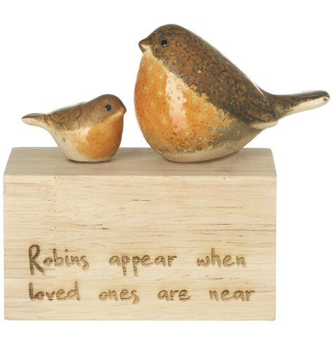 Robin Wood Block: A cozy, natural plaque that keeps loved ones close to your heart.