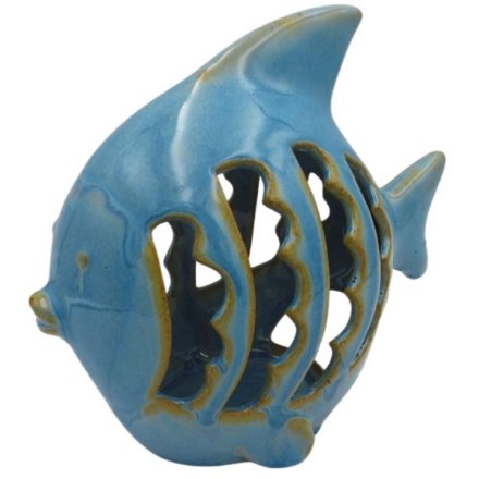 Bring seaside style home with this charming Fish Tea-Light Holder.