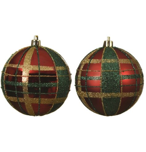 Bring timeless charm to Christmas with this elegant mix of tartan-inspired, shatterproof festive baubles.