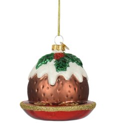 Decorate your Christmas tree with this delicate glass pudding bauble for a festive, charming look.