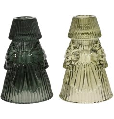 Enhance your home style with this stylish set of glass candleholders.