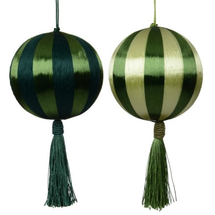 2/A Green Bauble Foam Thread Tassels, 8cm 