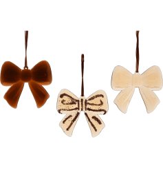 Enhance your holiday décor with elegant Bow Transparent Polystyrene Baubles for a festive touch.