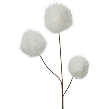 Bring warmth and style with our Spray On Stem Faux Fur featuring 3 soft, fluffy bulbs.
