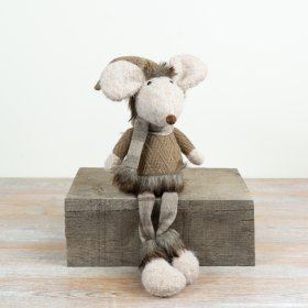 A delightful Nordic mouse, ready to bring festive charm to your home