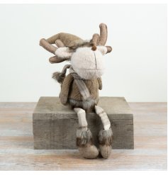 • Perfect for entryways, living rooms, hearths, or window displays.