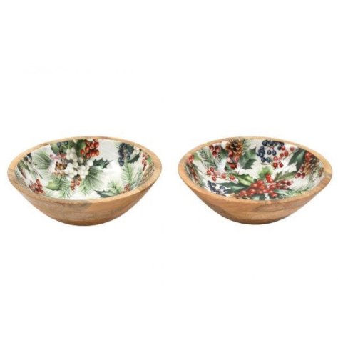 Bring holiday cheer to your table with this 25cm Xmas Berry Enamel Bowl.