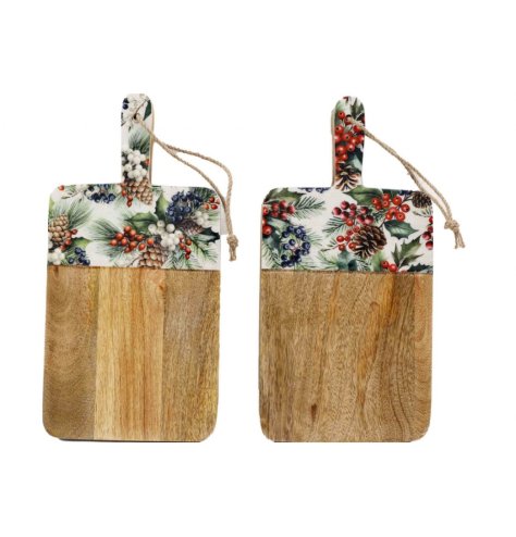 Bring holiday cheer home with this 30cm Xmas Berries Enamel Board.