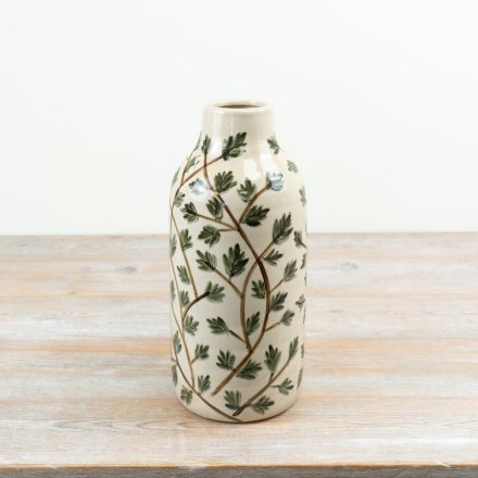 Add natural elegance to your space with the Foliage Ceramic Vase. 