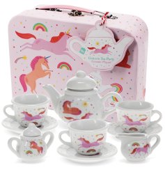 Perfect for unicorn princesses, this whimsical tea party set is ideal for imaginative play and hosting fun!