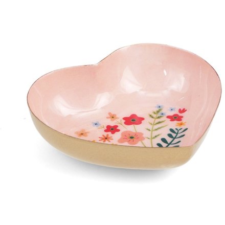 Need somewhere to place jewellery after a long day? Look no further, this enamel trinket dish adorned with blooming flow