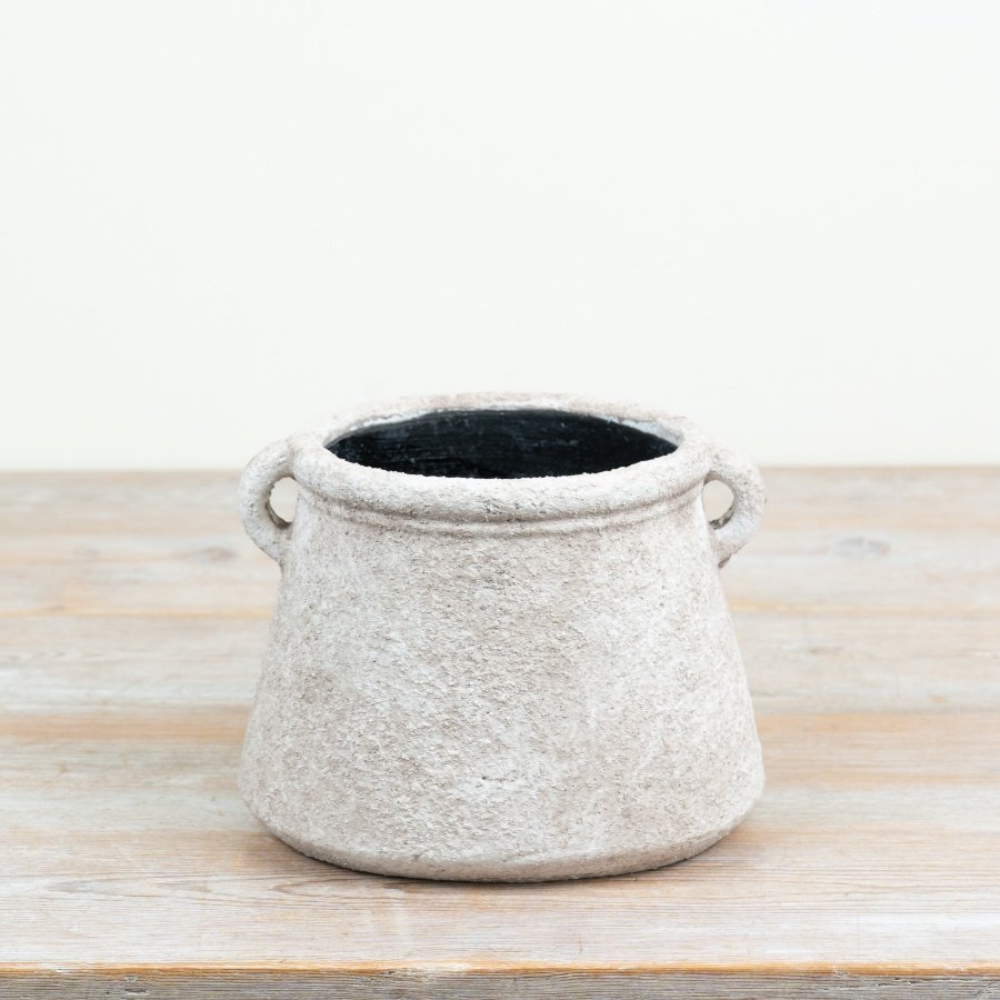 A rustic, textured planter ideal for all your favourite houseplants