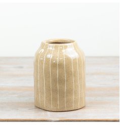 a. charming lined pattern vase 