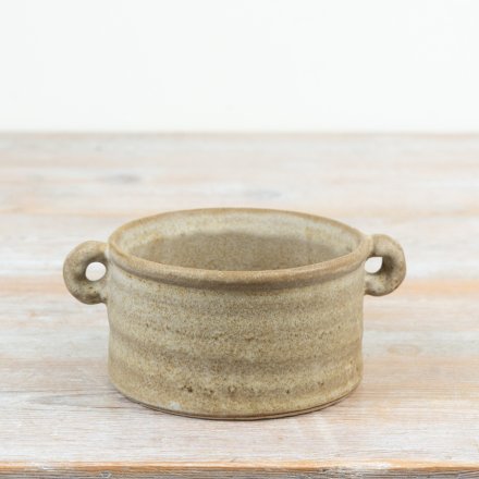 ideal for warming soups, stews, hearty grain bowls or adding a rustic touch to your table