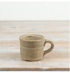 add a rustic vibe to your mornings with this textured coffee mug