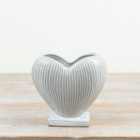 delightful fluted vase with heart design, ideal for showcasing your favourite flowers