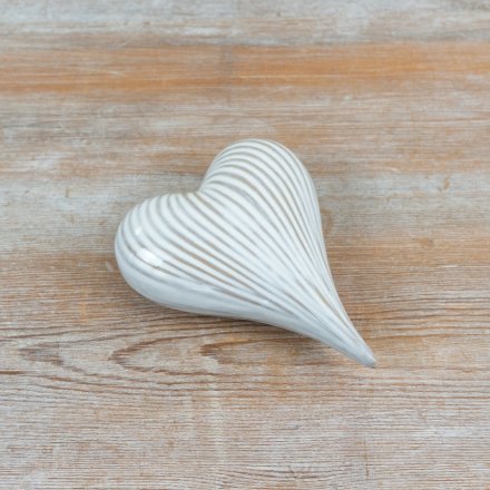 Pleated 3D Heart Decoration, 13cm