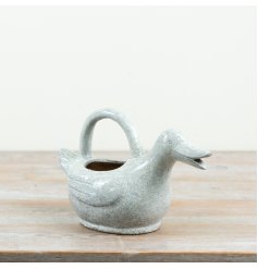 Charming duck watering can to brighten up your plant care routine