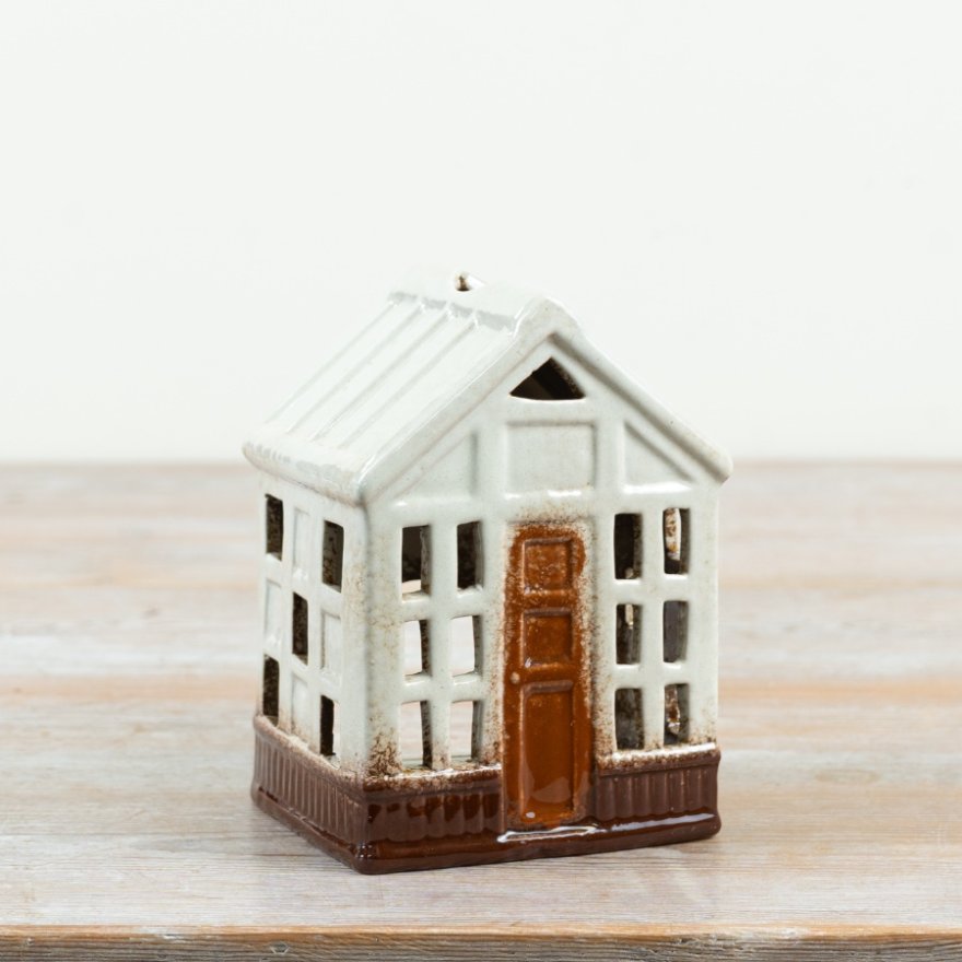 13.4cm T Light House