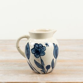 a charming farmhouse-inspired vase ideal as a standalone centrepiece or