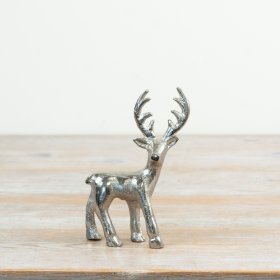 Hammered metallic surface adds an artisanal charm and beautifully catches festive lights