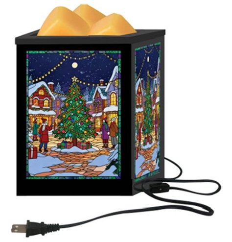 Fill your home with cosy aromas and a glowing festive ambiance this Christmas