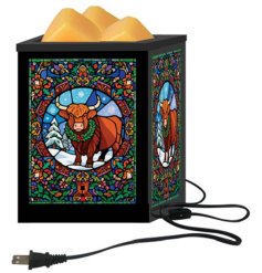 Add a cosy glow and soothing scents with this charming Highland Cow aroma lamp