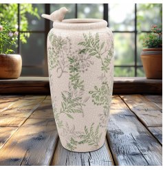 Ideal for showcasing fresh blooms with elegant charm