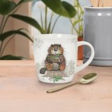 Bring warmth and whimsy to your tea breaks with the delightful Barry Beaver Mug
