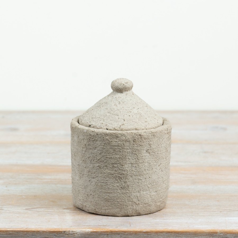 An appealing storage container with a matching lid