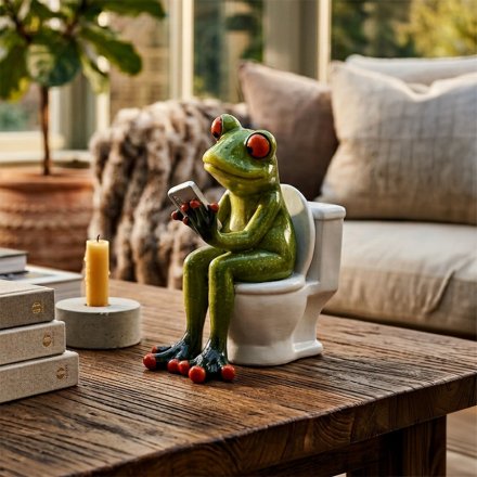 Frogs Life Toilet Time Figurine